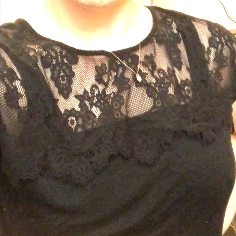 Half lace tee BOGO